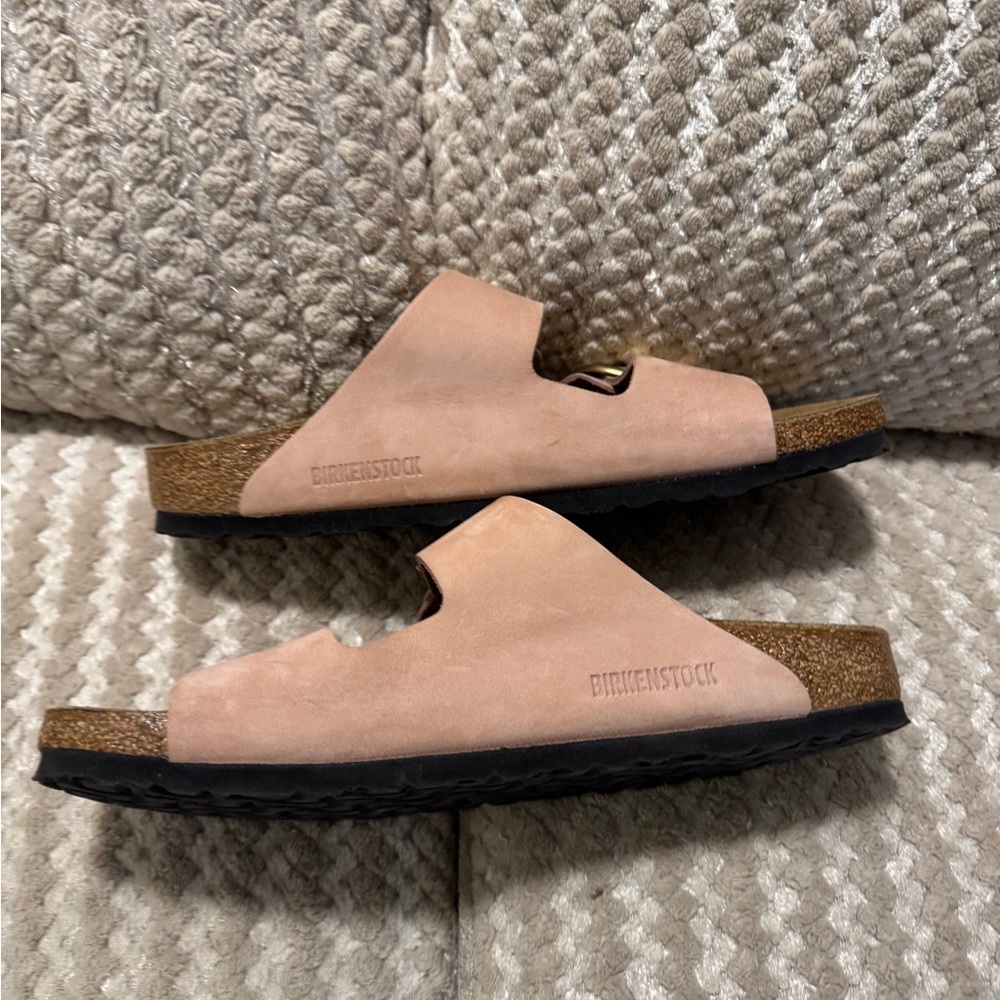 Birkenstock Blush Sandals with Gold Buckles - Picture 4 of 5